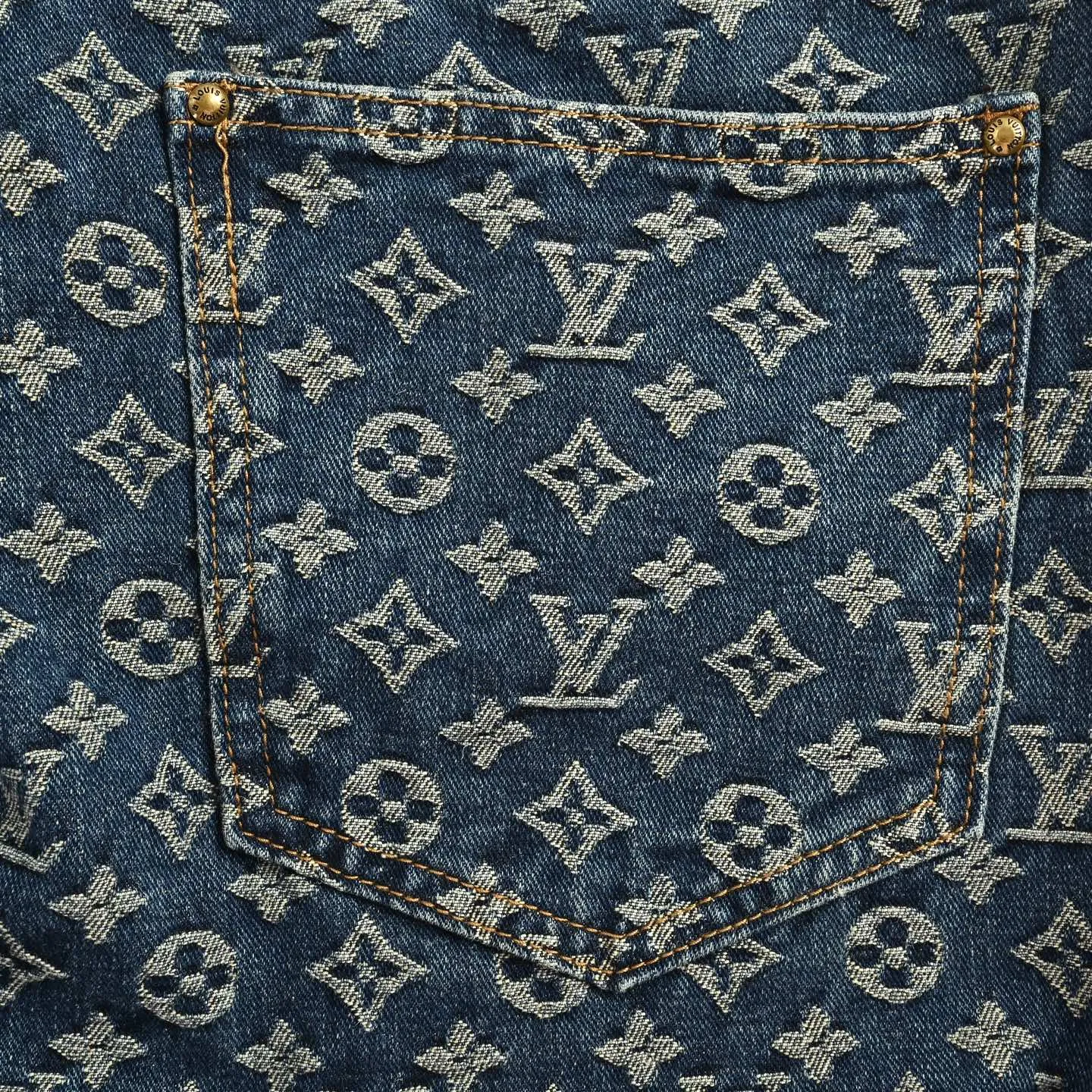 Louis Vuitton/Louis Vuitton all-over printed side leather strip washed blue jeans
